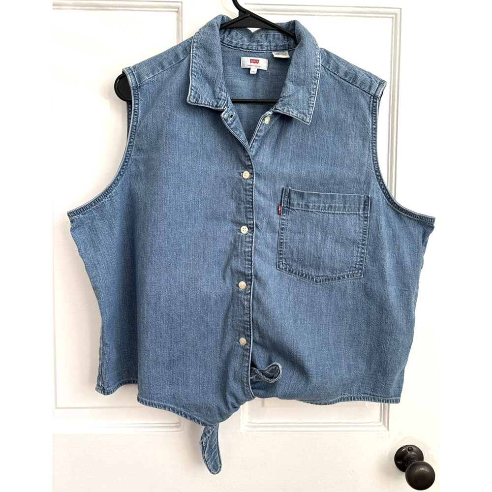Levis Womens XXL Light Wash Denim Sleeveless Tie Front Button Down Shirt Top